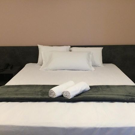 Scenarium Hotel جابواتاو دوس غوارارابيس الغرفة الصورة
