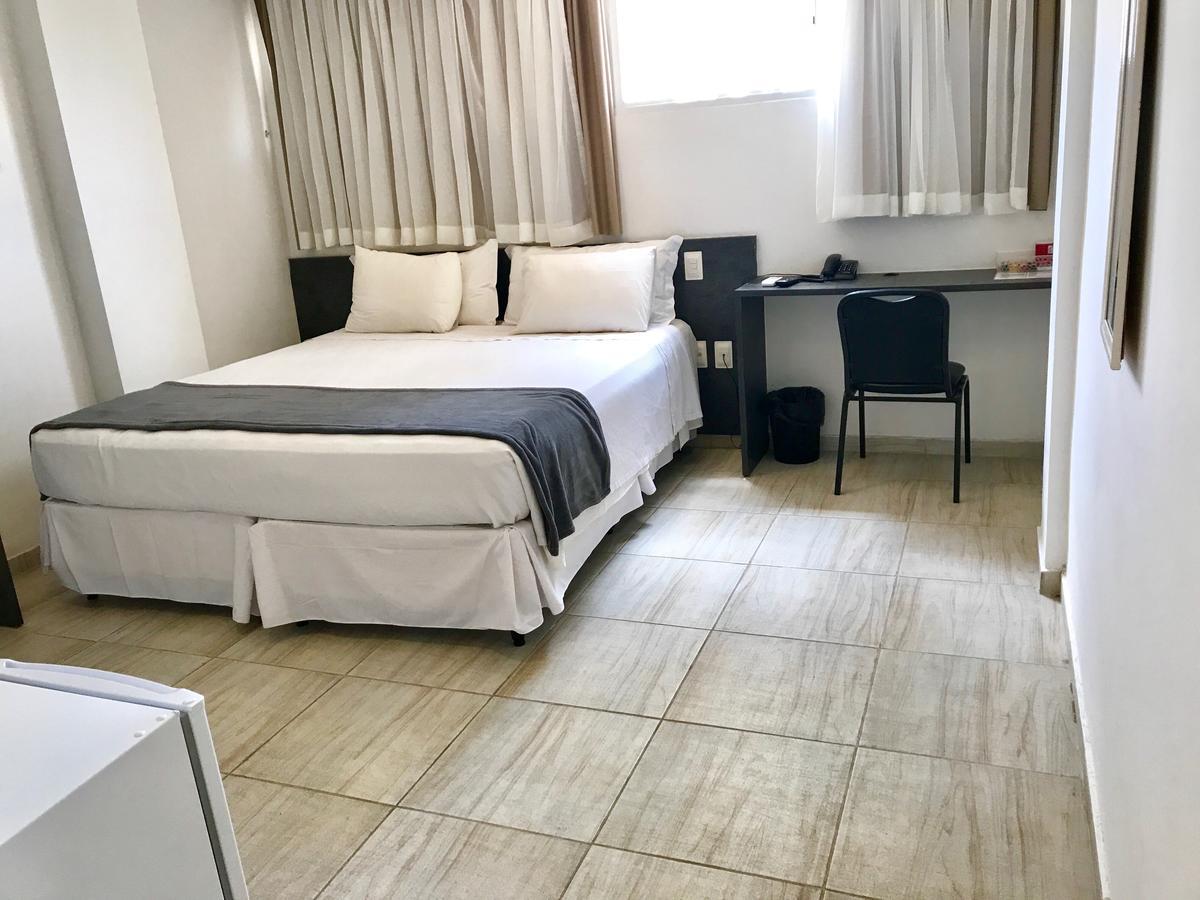 Scenarium Hotel جابواتاو دوس غوارارابيس المظهر الخارجي الصورة